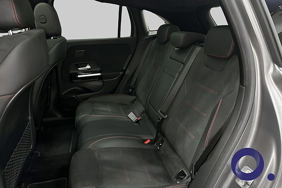 Mercedes-Benz EQA300 11 of 18