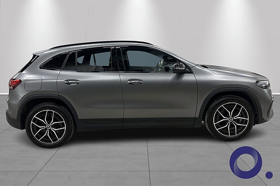 Mercedes-Benz EQA300 7 of 18