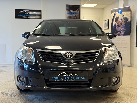 Toyota Avensis 4 of 30