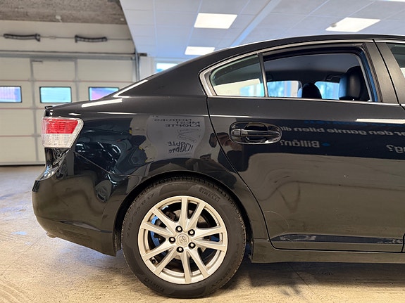 Toyota Avensis 17 of 30