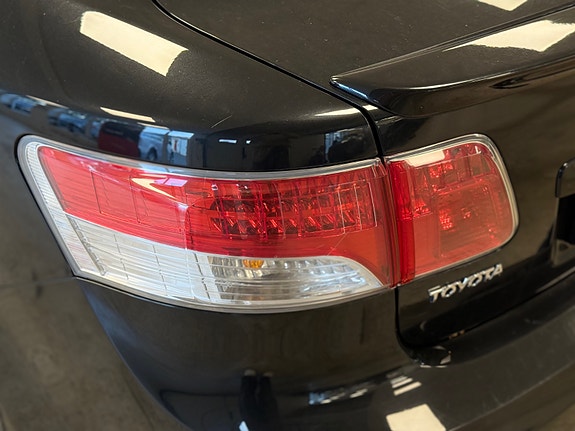 Toyota Avensis 12 of 30