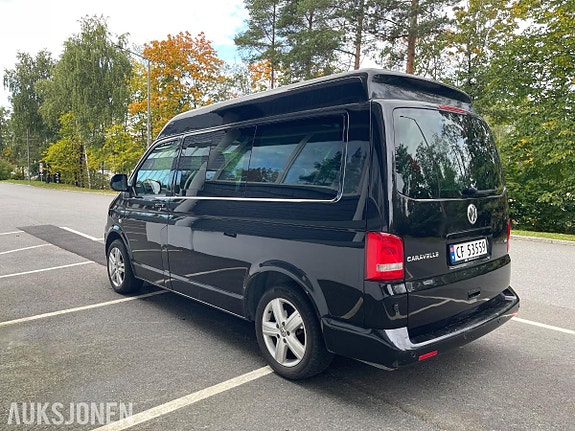 Volkswagen Caravelle 7 of 30