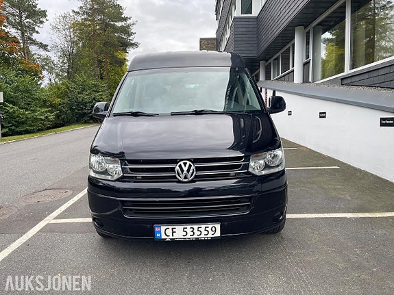 Volkswagen Caravelle 2 of 30