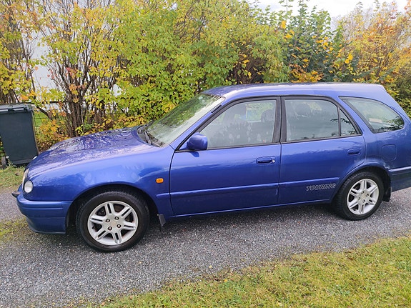 Toyota Corolla 11 of 15