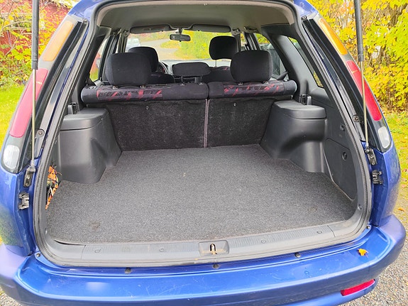 Toyota Corolla 7 of 15
