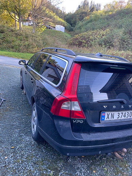 Volvo V70 7 of 11