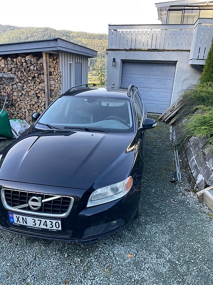 Volvo V70 6 of 11
