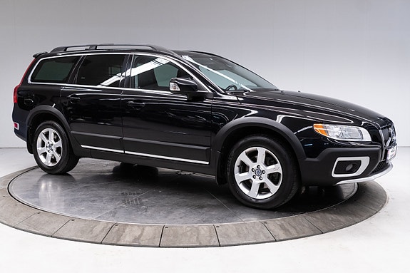 Volvo XC70 12 of 30