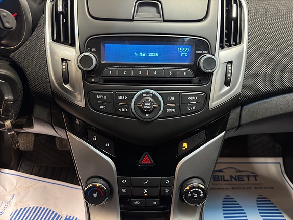 Chevrolet Cruze 20 of 30