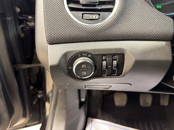 Chevrolet Cruze 14 of 30