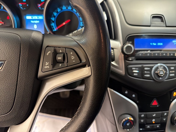 Chevrolet Cruze 16 of 30