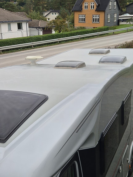 Adria 670SL Matrix 19 of 22