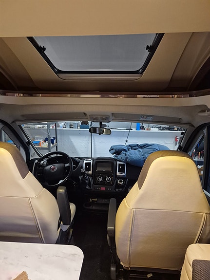 Adria 670SL Matrix 17 of 22