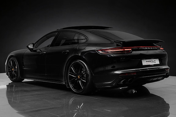 Porsche Panamera 6 of 30