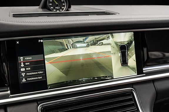 Porsche Panamera 28 of 30