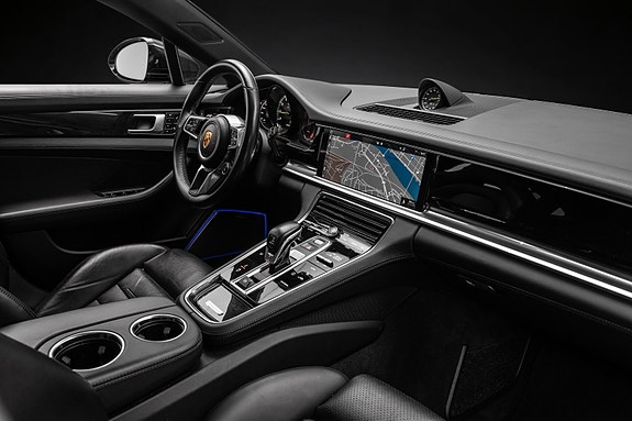 Porsche Panamera 12 of 30