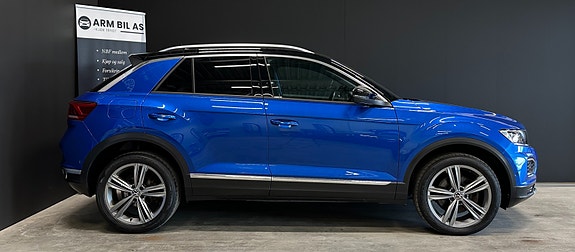 Volkswagen T-Roc 3 of 30