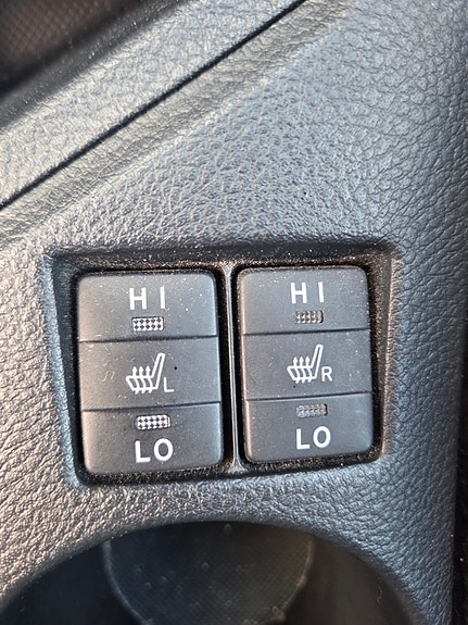 Toyota Auris 13 of 18