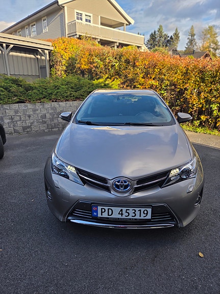 Toyota Auris 4 of 18