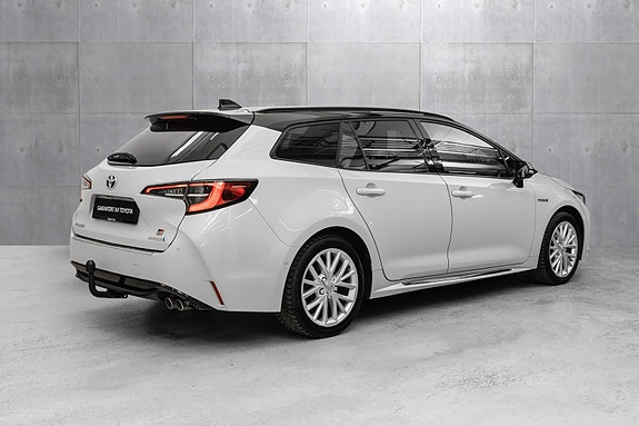 Toyota Corolla 5 of 24