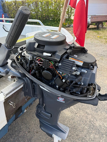 Pioner 14 active med 20 hk Yamaha og helt ny henger 7 of 9
