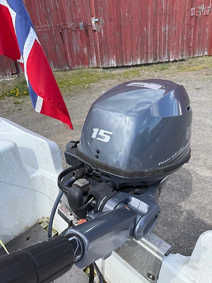 Pioner 14 active med 20 hk Yamaha og helt ny henger 9 of 9