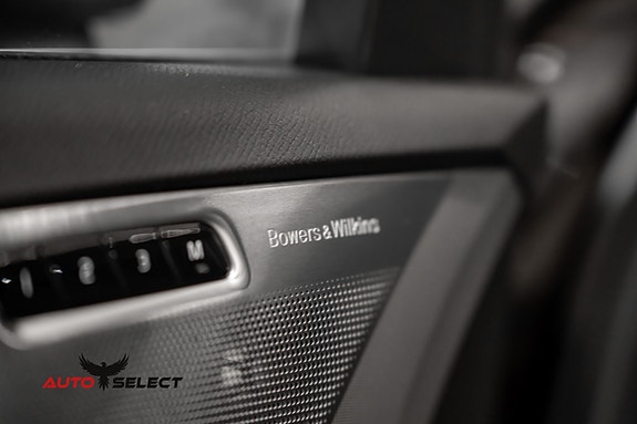 Volvo XC90 16 of 30