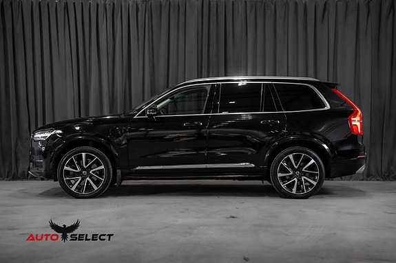 Volvo XC90 8 of 30