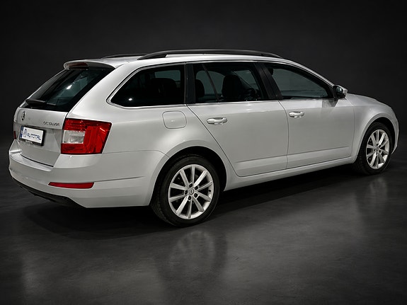 Skoda Octavia 6 of 18
