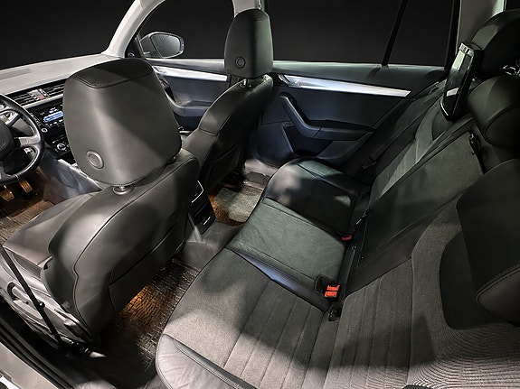 Skoda Octavia 10 of 18