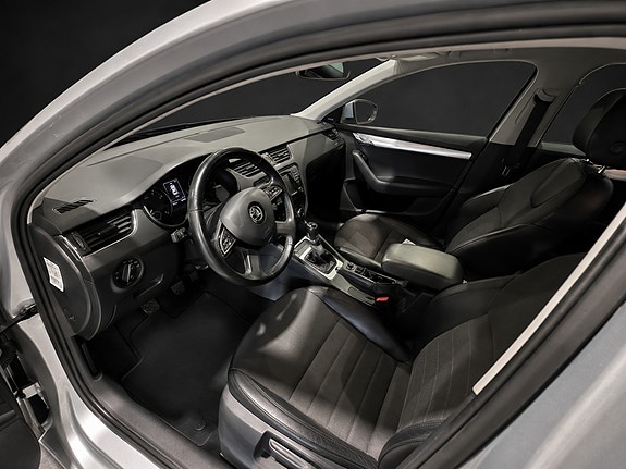 Skoda Octavia 8 of 18
