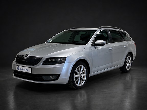 Skoda Octavia 2 of 18