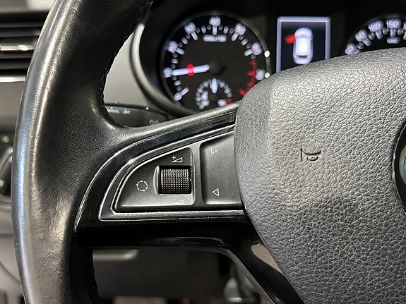 Skoda Octavia 12 of 18