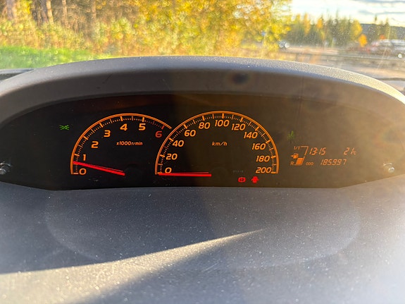 Toyota Yaris 8 of 11