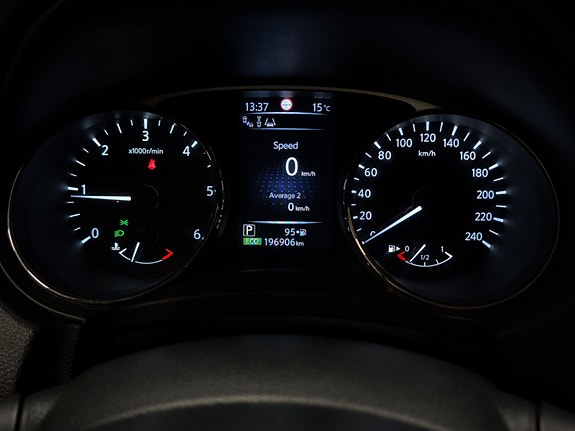 Nissan X-Trail 26 of 30