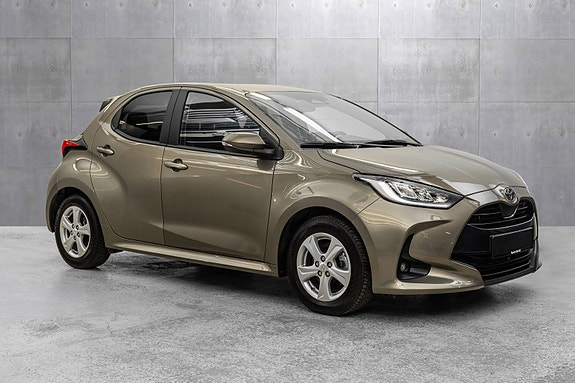 Toyota Yaris 7 of 22