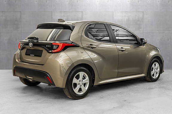 Toyota Yaris 5 of 22