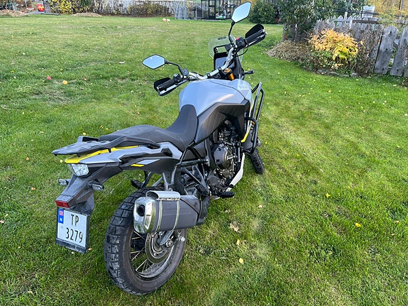 Suzuki V-Strom 800DE 4 of 9