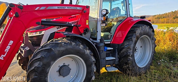 Massey Ferguson 5S.145 14 of 30