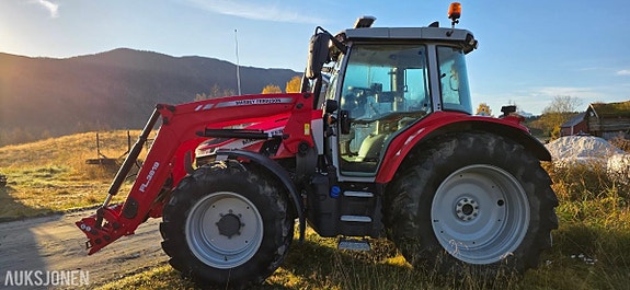 Massey Ferguson 5S.145 3 of 30