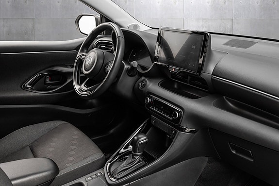 Toyota Yaris 22 of 22