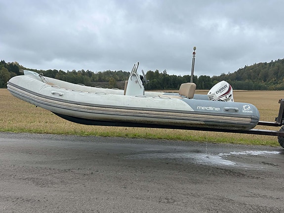 Zodiac Medline RIB med Evinrude E-TEC 60 hk