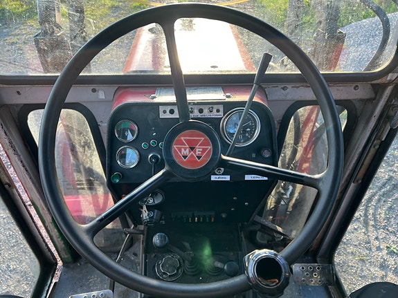 Massey Ferguson 550 15 of 15