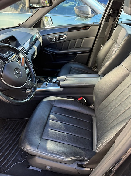 Mercedes-Benz E250 d 25 of 25