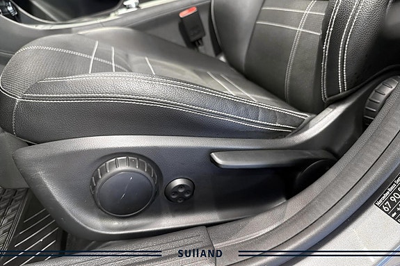 Mercedes-Benz CLA200 21 of 23