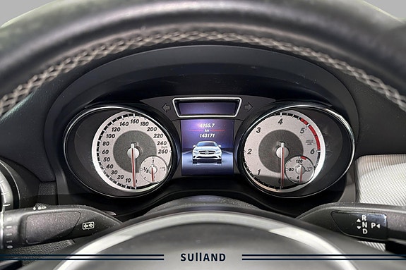 Mercedes-Benz CLA200 10 of 23