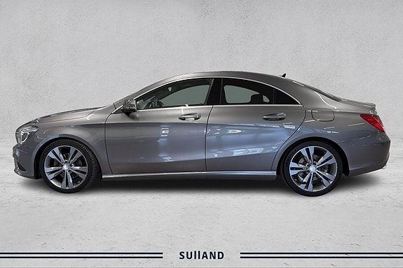 Mercedes-Benz CLA200 2 of 23