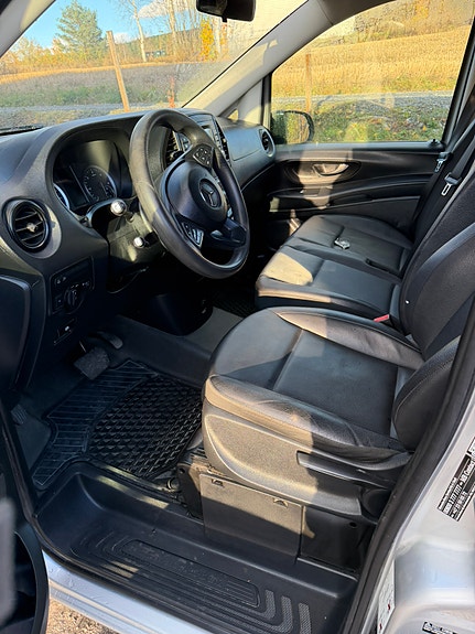 Mercedes-Benz Vito 114 8 of 15