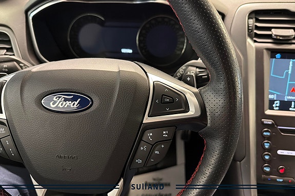 Ford Mondeo 14 of 24