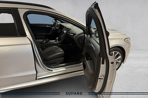 Ford Mondeo 24 of 24